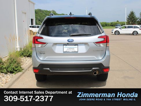 Used 2024 Subaru Forester Limited AWD/4WD image 5