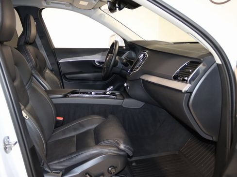 Used 2023 Volvo XC90 B6 Ultimate image 58