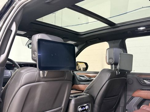 Used 2023 GMC Yukon XL Denali Ultimate w/ LPO, Floor Liner Package image 62