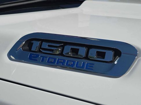 Used 2022 RAM 1500 Big Horn AWD/4WD image 13