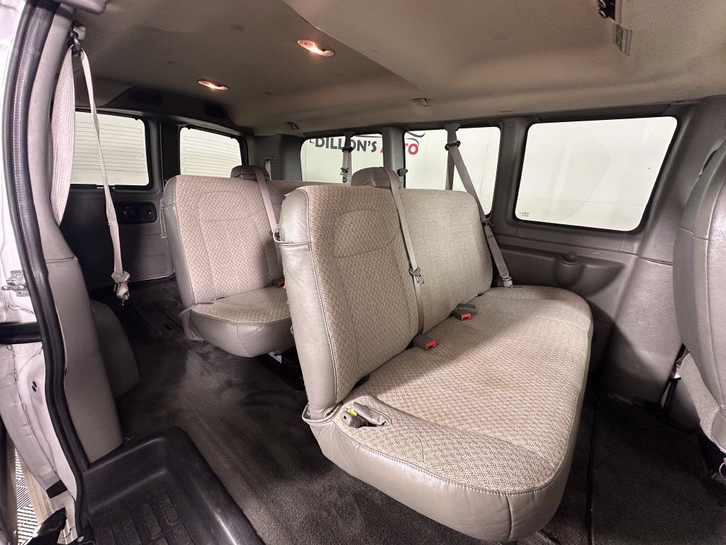 Used 2015 Chevrolet Express 3500 LT w/ LT Preferred Equipment Group RWD image 10