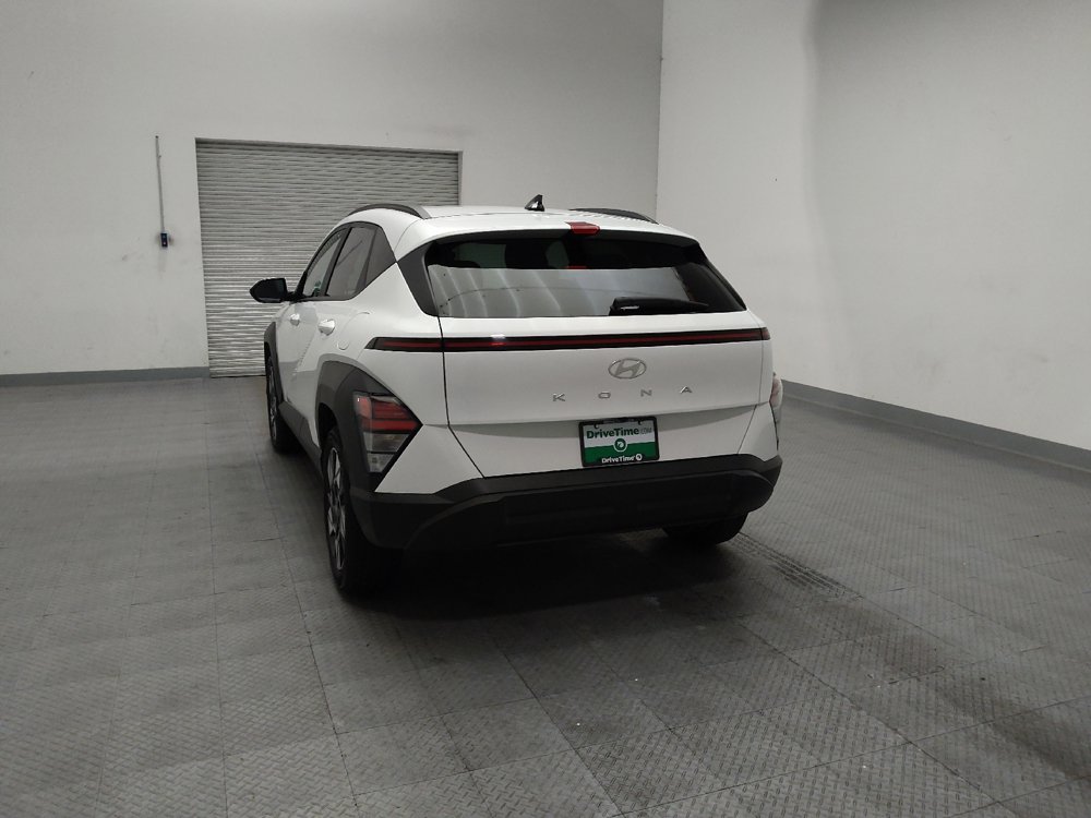 Used 2025 Hyundai Kona SEL FWD image 6