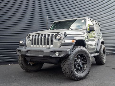 Used 2019 Jeep Wrangler Sport AWD/4WD image 1