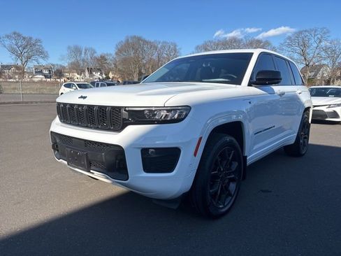 Used 2023 Jeep Grand Cherokee 30th Anniversary image 7