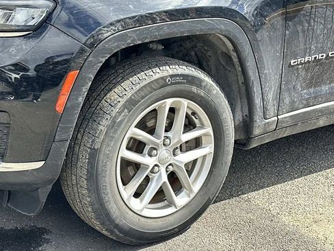 Used 2022 Jeep Grand Cherokee L Laredo w/ Luxury Tech Group I image 2