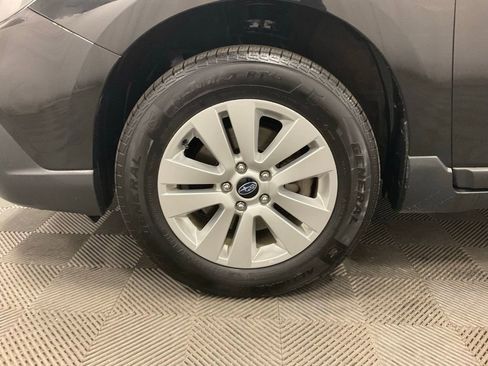 Used 2019 Subaru Outback 2.5i Premium image 8