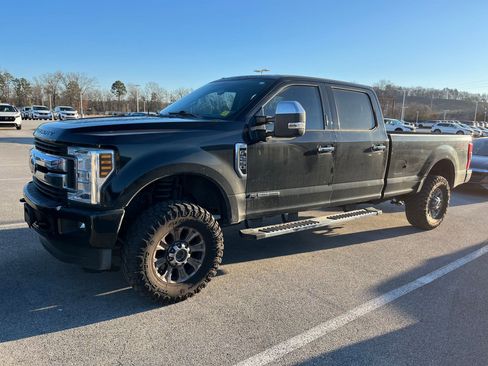 Used 2018 Ford F250 XLT w/ XLT Premium Package image 10