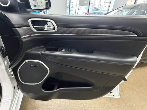 Used 2021 Jeep Grand Cherokee SRT image 36