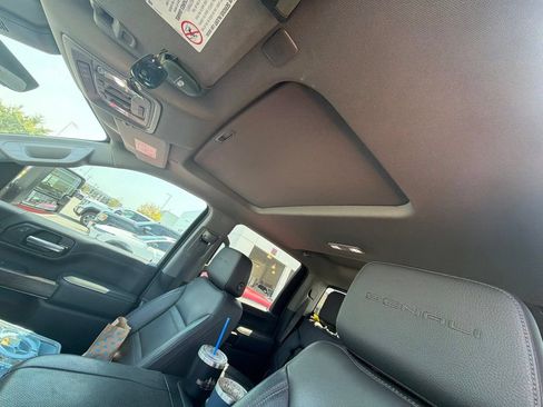 Used 2023 GMC Sierra 2500 Denali w/ Technology Package AWD/4WD image 3