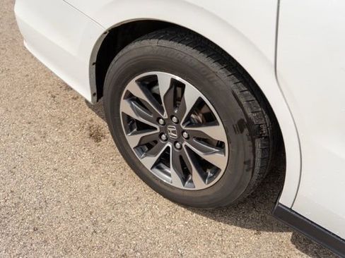 Used 2024 Honda Odyssey EX-L image 9