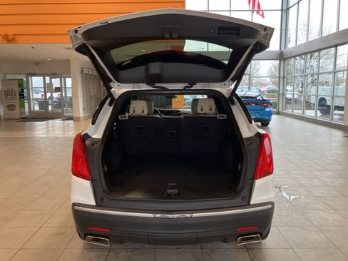 Used 2017 Cadillac XT5 FWD image 25