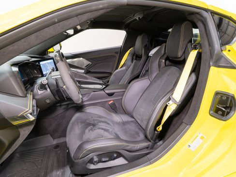 Used 2023 Chevrolet Corvette Z06 w/ Battery Protection Package image 16