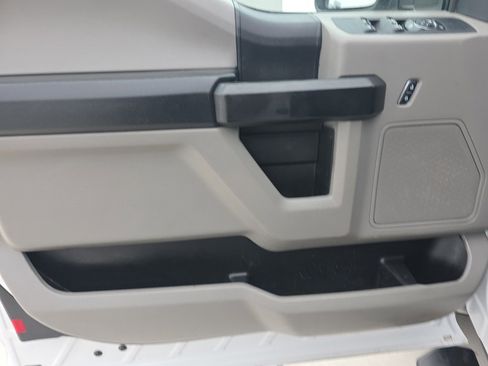 Used 2019 Ford F250 XL w/ Power Equipment Group image 13