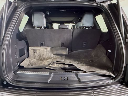 Used 2019 Lincoln Navigator Reserve w/ Cargo Package AWD/4WD image 35