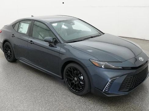 New 2026 Toyota Camry SE FWD image 13