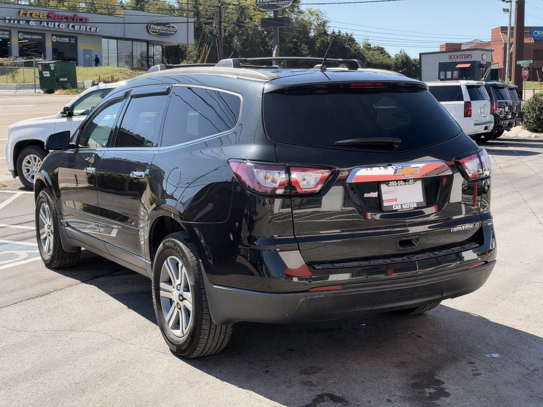 Used 2015 Chevrolet Traverse LT FWD image 4