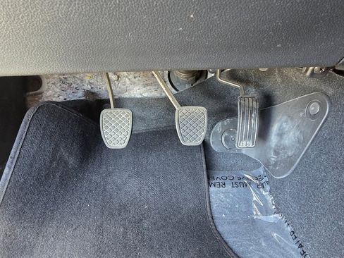 Used 2024 Toyota GR86 image 11