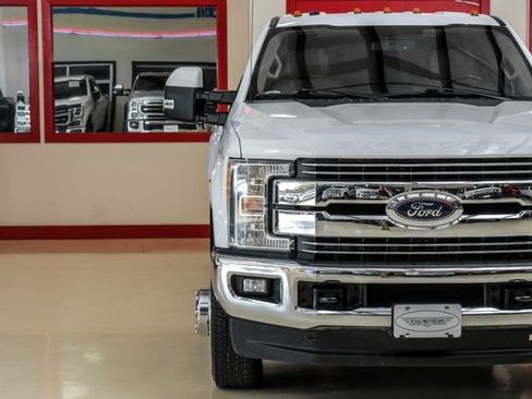 Used 2017 Ford F350 Lariat w/ Lariat Value Package AWD/4WD image 49