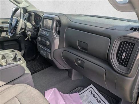 Used 2021 Chevrolet Silverado 1500 Custom image 18