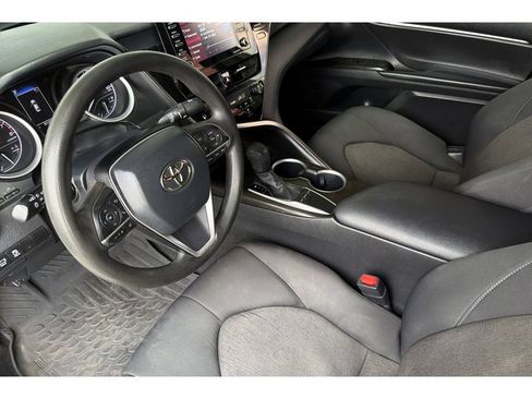 Used 2023 Toyota Camry LE FWD image 9