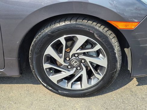 Used 2017 Honda Civic EX image 9