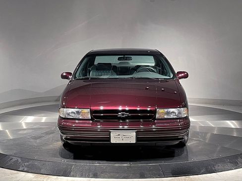 Used 1995 Chevrolet Impala SS image 3