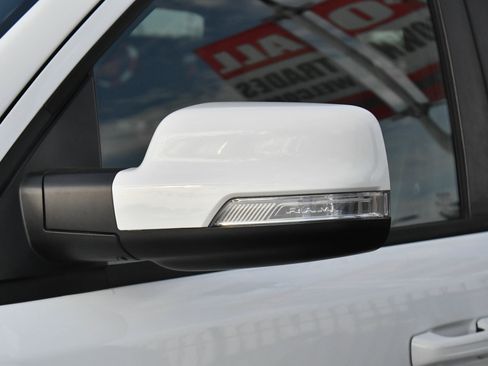Used 2022 RAM 1500 Big Horn AWD/4WD image 14