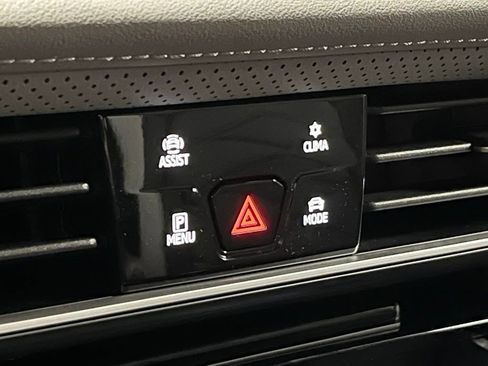 New 2026 Volkswagen Atlas Peak Edition AWD/4WD image 11