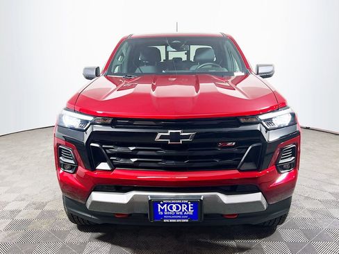 Used 2025 Chevrolet Colorado Z71 AWD/4WD image 2