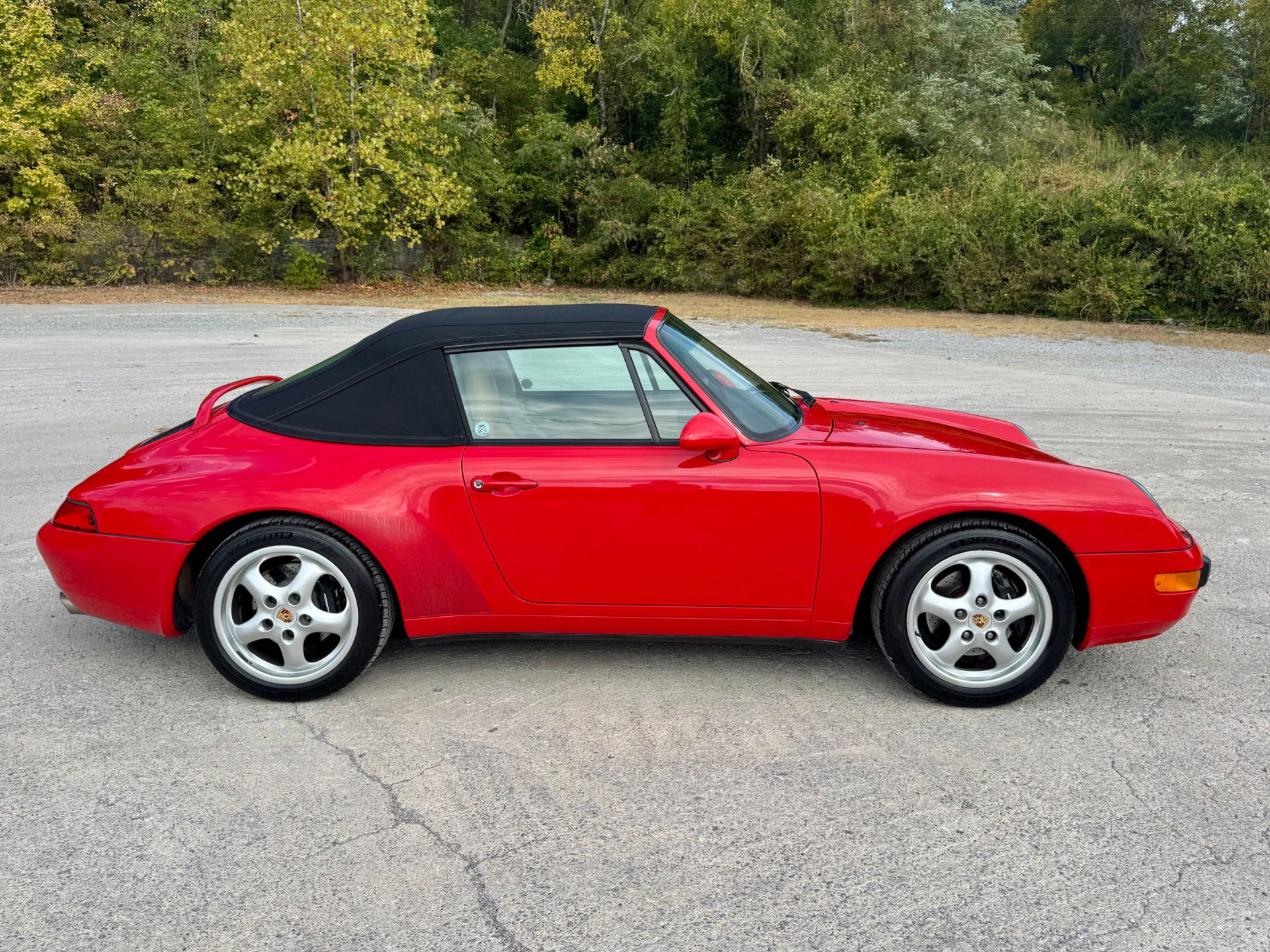 Used 1997 Porsche 911 Carrera RWD image 13