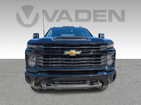 Used 2024 Chevrolet Silverado 2500 Custom w/ Custom Value Package image 29