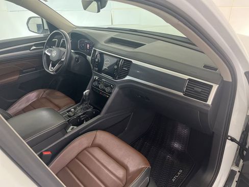 Used 2023 Volkswagen Atlas SEL Premium AWD/4WD image 25