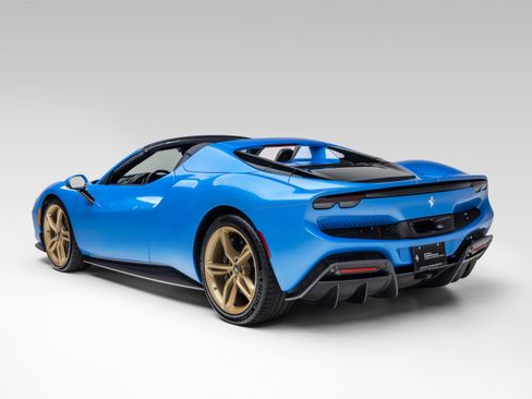 Used 2024 Ferrari 296 GTS RWD image 10