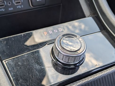Used 2024 Jeep Grand Cherokee Limited w/ Black Appearance Package RWD image 32