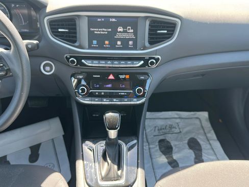 Used 2019 Hyundai Ioniq Blue FWD image 12