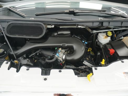 Used 2018 Ford Transit 150 XLT image 22