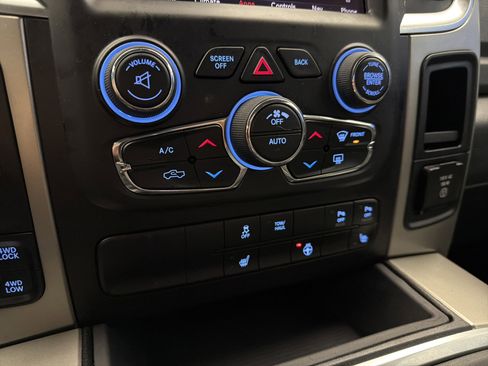 Used 2018 RAM 1500 Big Horn image 22