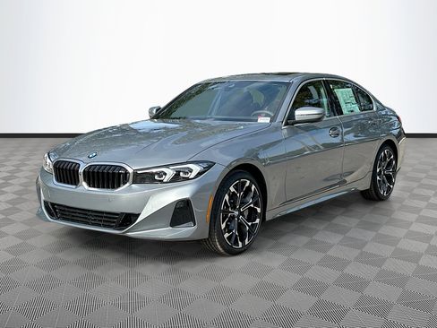 New 2025 BMW 330i Sedan w/ M Sport Package image 3