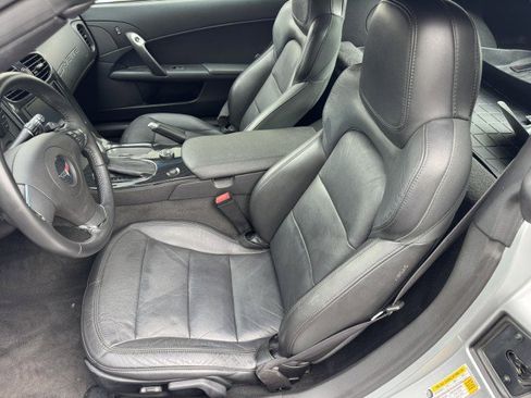 Used 2013 Chevrolet Corvette Coupe RWD image 7