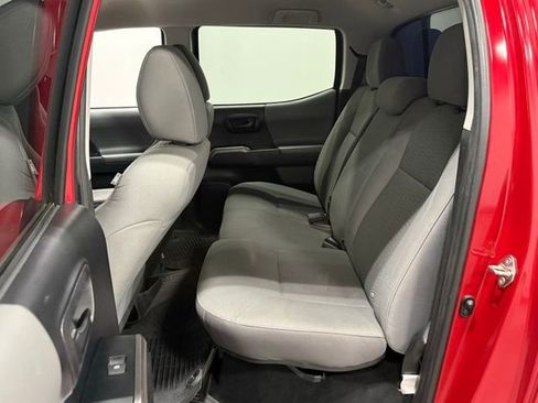 Used 2019 Toyota Tacoma SR5 image 31