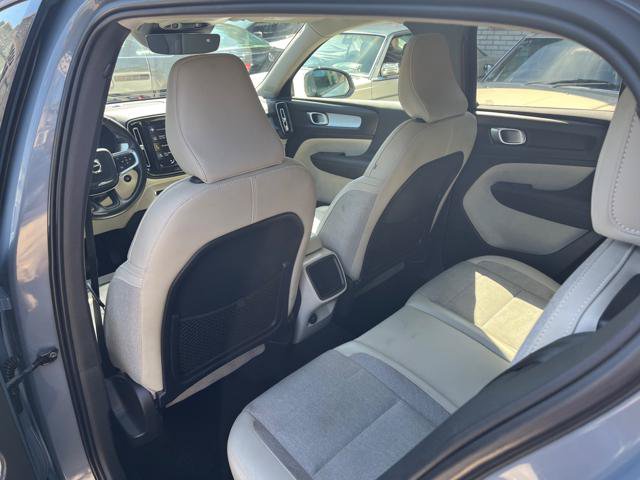 Used 2020 Volvo XC40 T5 Momentum AWD/4WD image 15