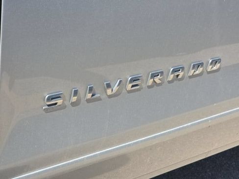 Used 2018 Chevrolet Silverado 1500 LT w/ All Star Edition AWD/4WD image 11