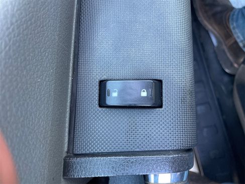 Used 2015 Ford F250 XL w/ Power Equipment Group image 46