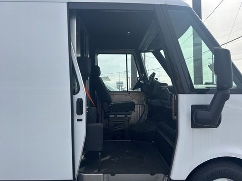 New 2025 Chevrolet Brightdrop 400 w/ Battery Pack, Max Range image 15