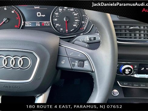 Used 2023 Audi Q5 2.0T Premium image 19