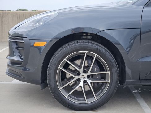 Certified 2026 Porsche Macan AWD/4WD image 13