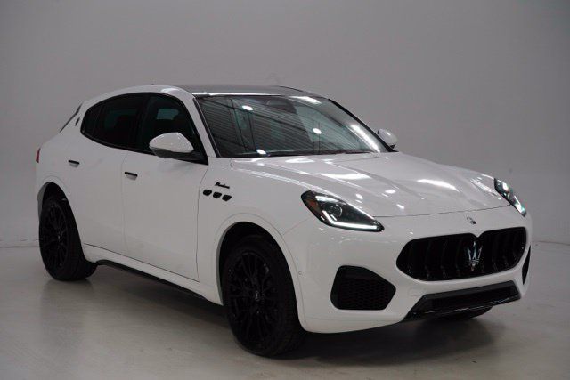 Used 2025 Maserati Grecale Modena AWD/4WD image 1