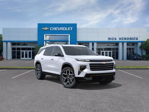 New 2026 Chevrolet Traverse High Country FWD image 2