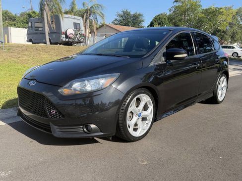 Used 2013 Ford Focus ST FWD image 1