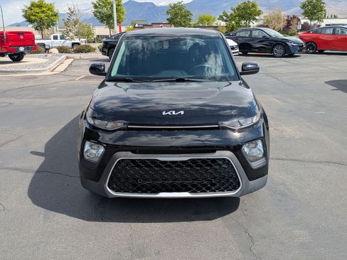 Used 2022 Kia Soul LX w/ Technology Package FWD image 8